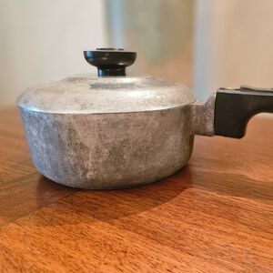 Vintage Magnalite 4680 - 1 Quart Aluminum Sauce Pan Pot w/ Lid - Made in USA